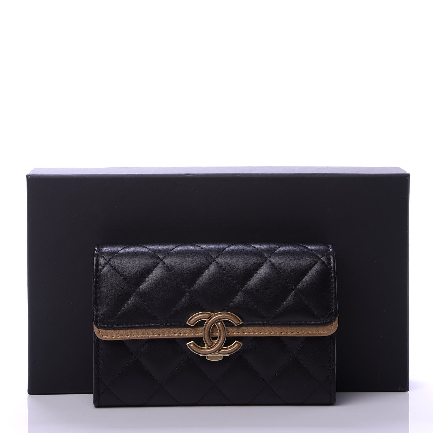 Chanel Lambskin Quilted Medium CC Chic Flap Wallet Black Gold 11 of 11