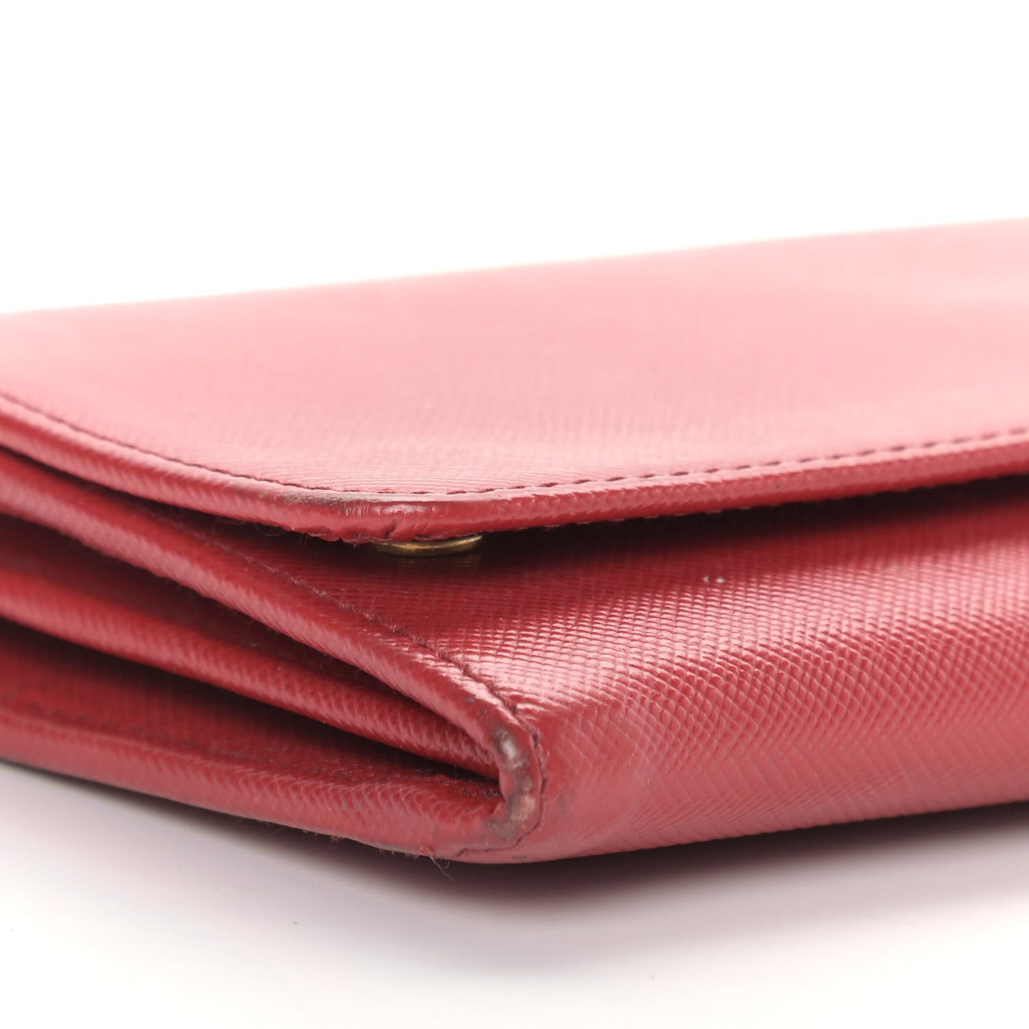 Saffiano Metal Oro Chain Wallet Fuoco