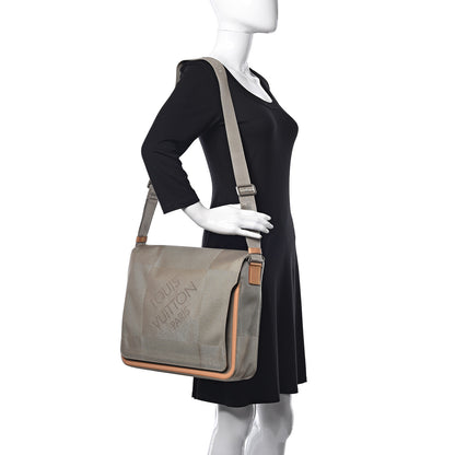 Louis Vuitton Damier Geant Messenger Bag Terre 2 of 13