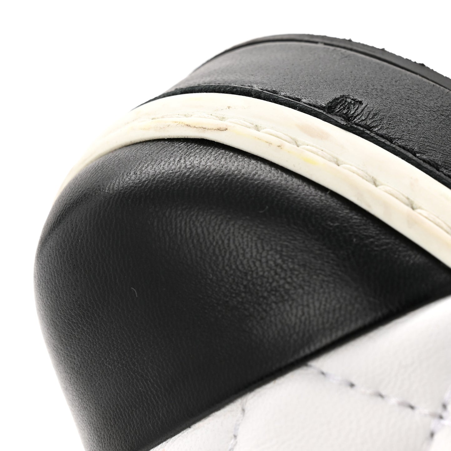 Lambskin Quilted Womens CC Stroll Sneakers 36 White