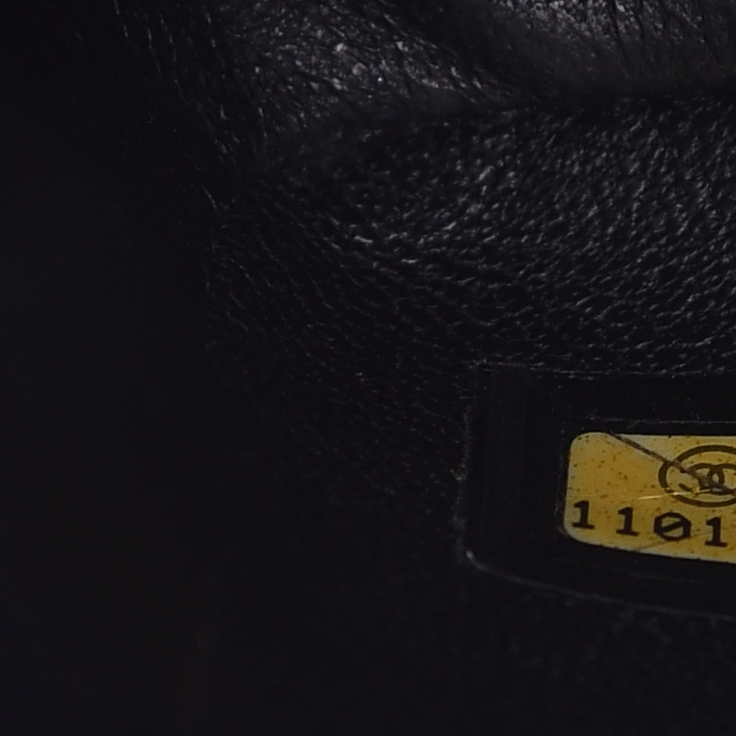 Lambskin Quilted East West Flap Black