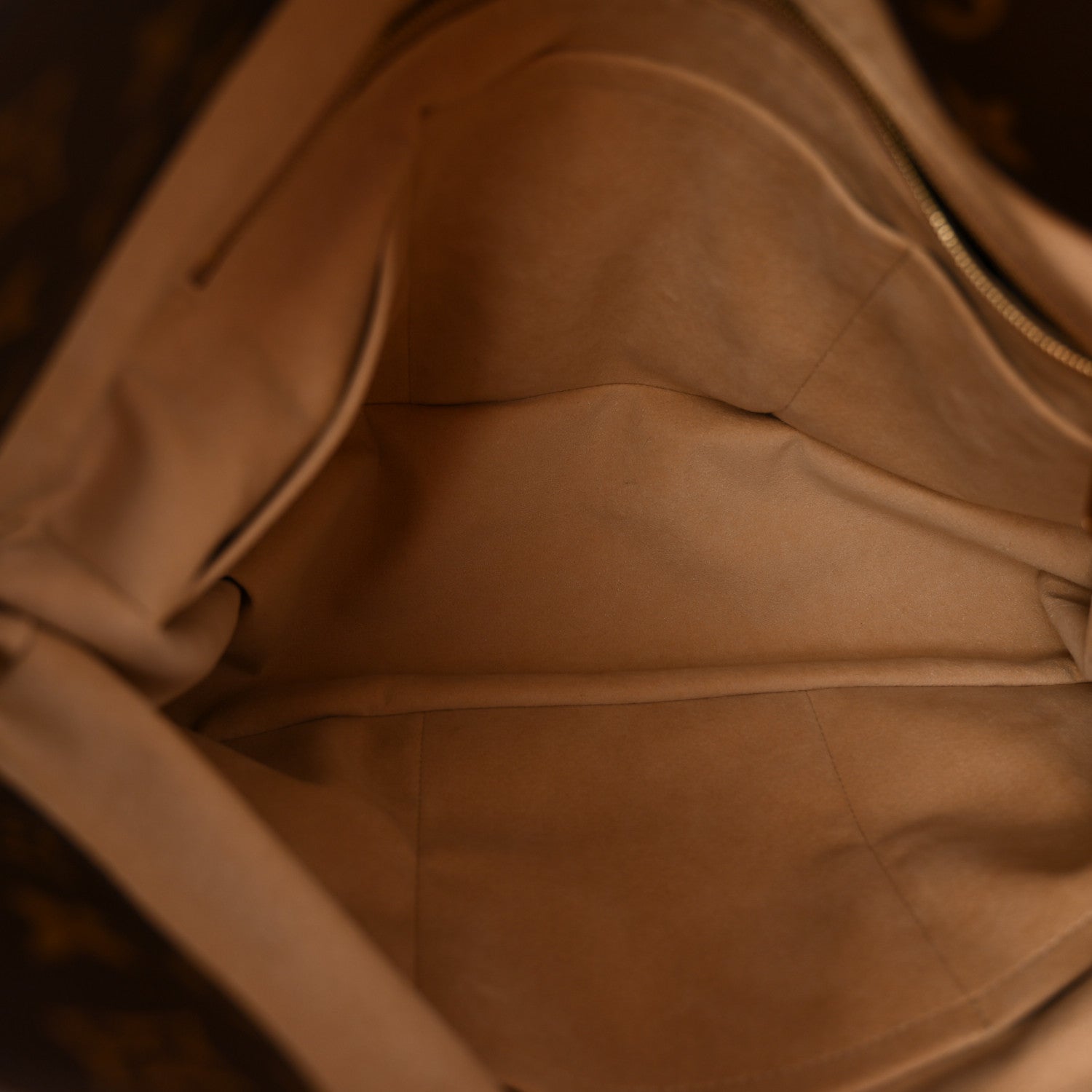 Louis Vuitton Monogram Artsy MM 5 of 11