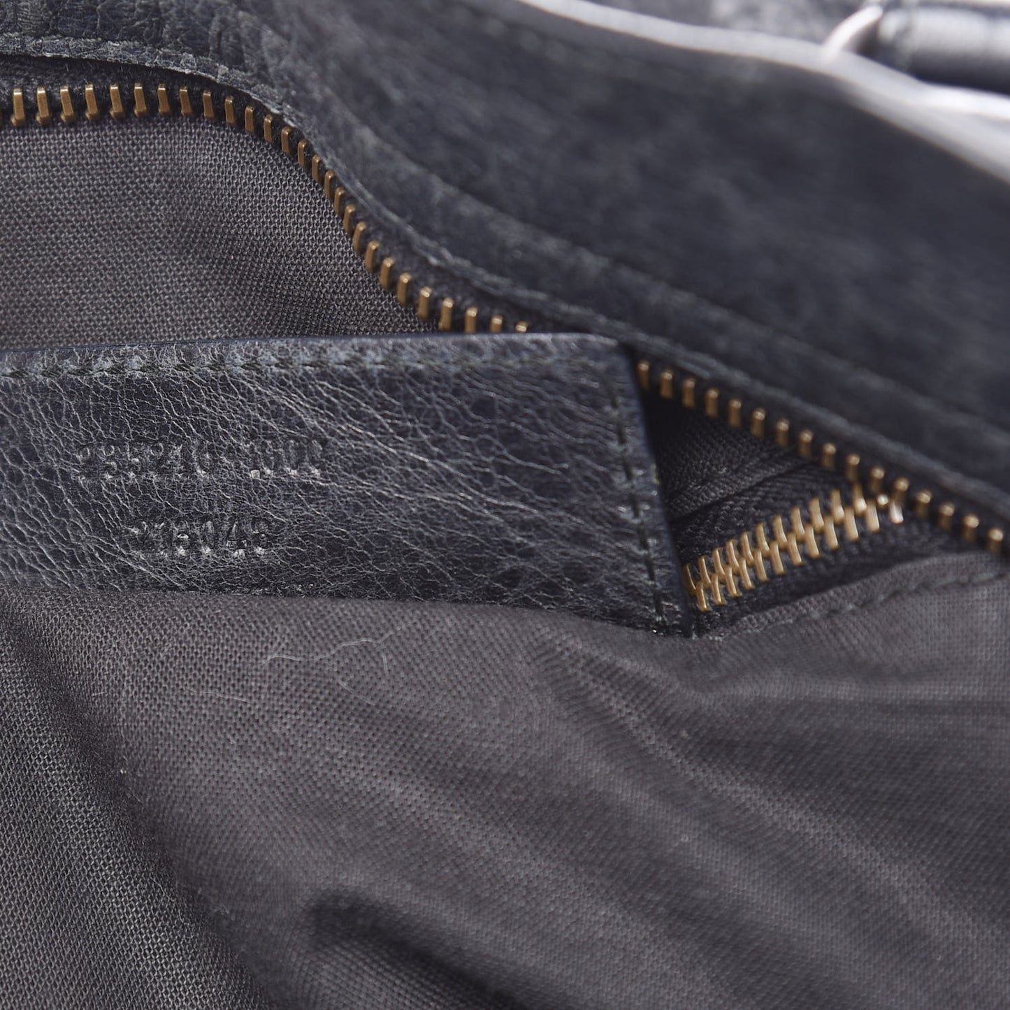 Agneau Classic Hardware Velo Black