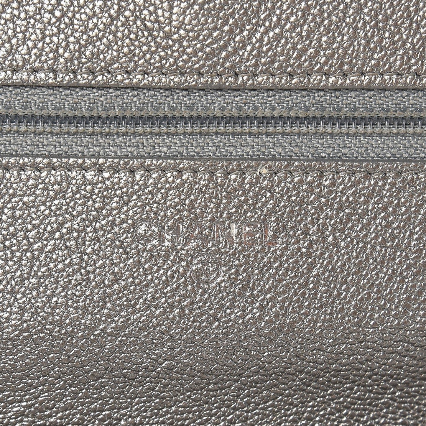 Metallic Goatskin Wallet On Chain WOC Silver