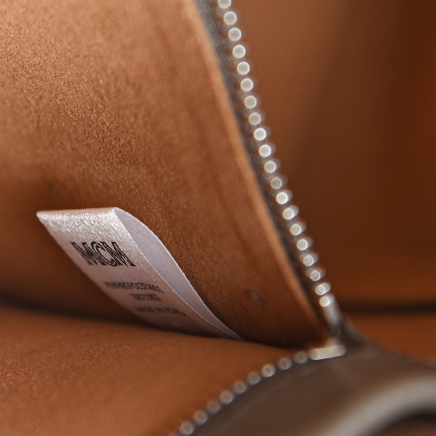 Grained Calfskin Sarah Medium Visetos Hobo Grey