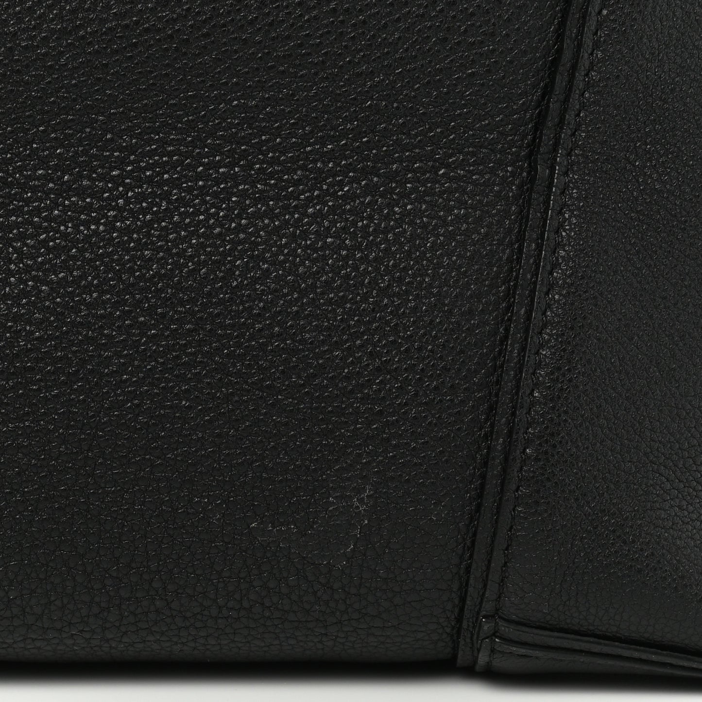 Veau Cachemire Soft Lockit MM Black