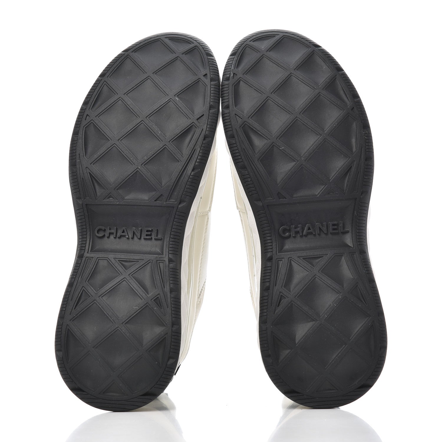 Chanel Velvet Calfskin Mixed Fibers CC Sneakers 35.5 Ivory Black 5 of 10
