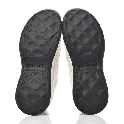 Chanel Velvet Calfskin Mixed Fibers CC Sneakers 35.5 Ivory Black 5 of 10