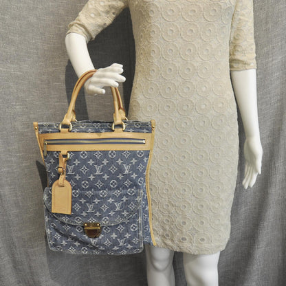 Louis Vuitton Denim Monogram Sac Plat 2 of 10