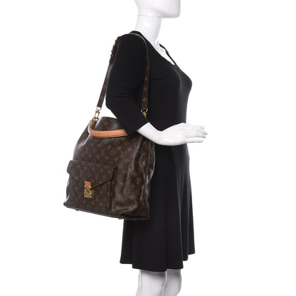 Louis Vuitton Monogram Metis 2 of 14