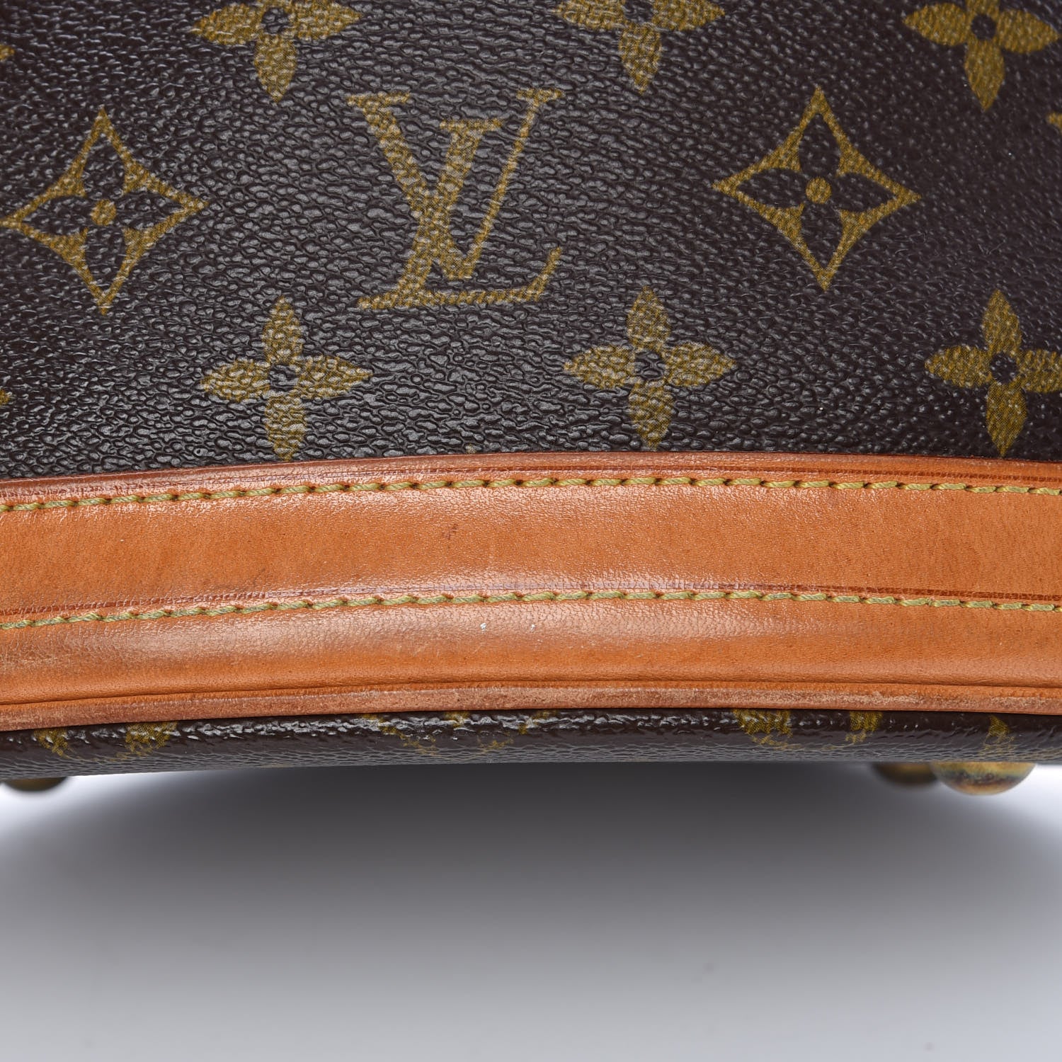 Louis Vuitton Monogram Petit Bucket 23 11 of 18