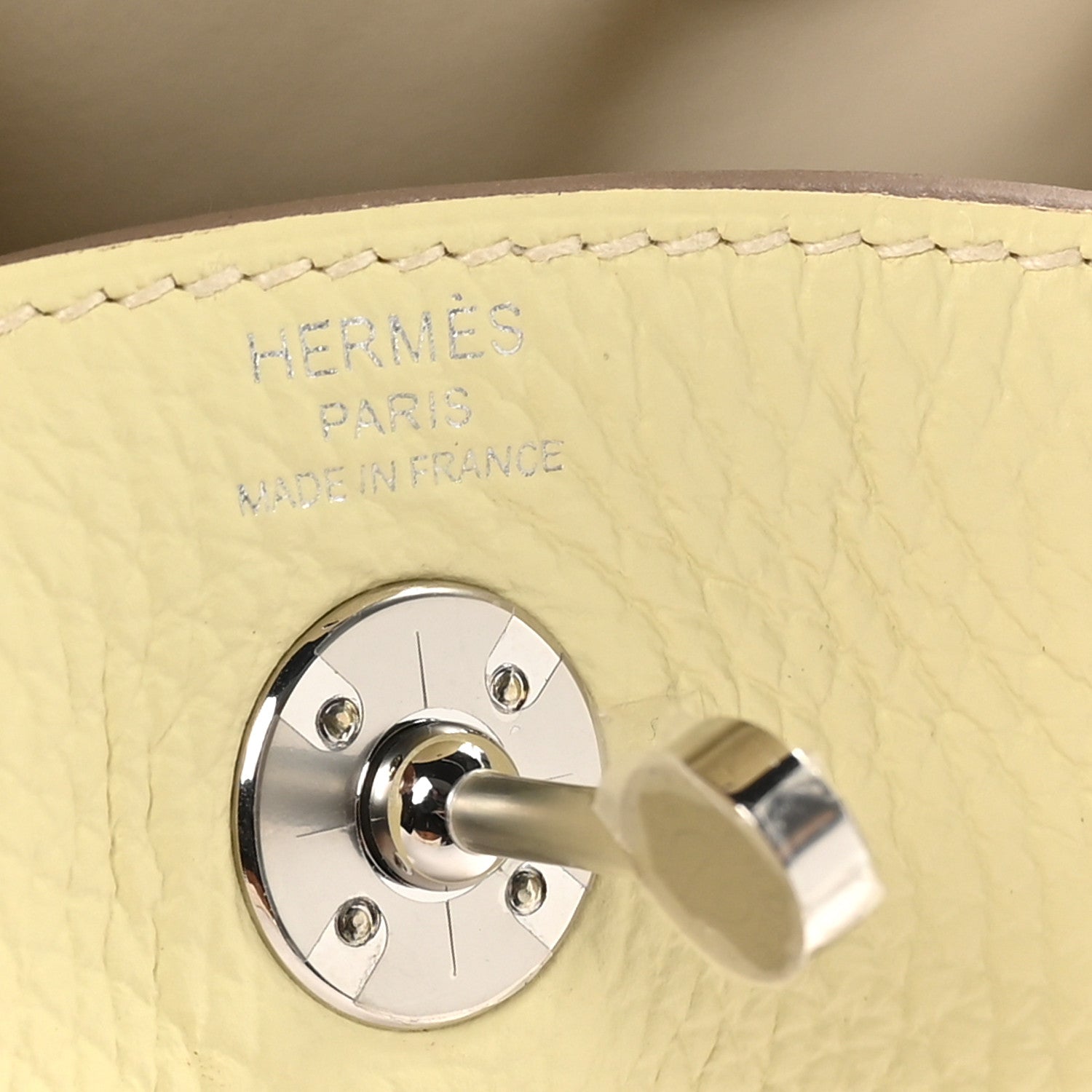 Hermes Taurillon Clemence Verso Mini Lindy 20 Jaune Milton Mushroom 7 of 11