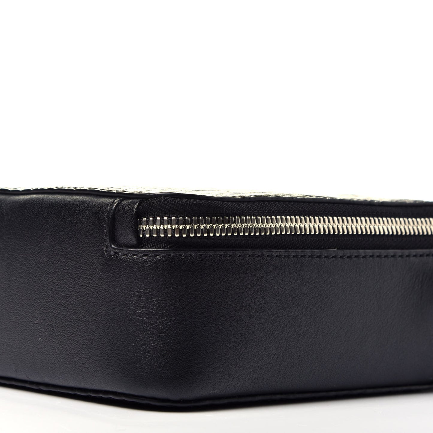 Visetos Crossbody Pouch Black