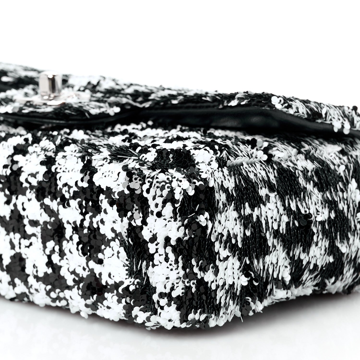 Chanel Sequin Houndstooth Small Flap Black White 1744157