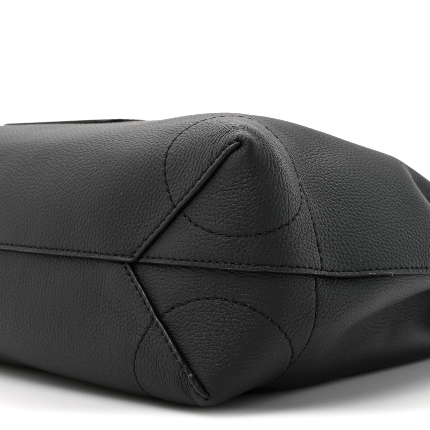 Louis Vuitton LV Touch Calfskin Steamer 30 H38 Black 1817670