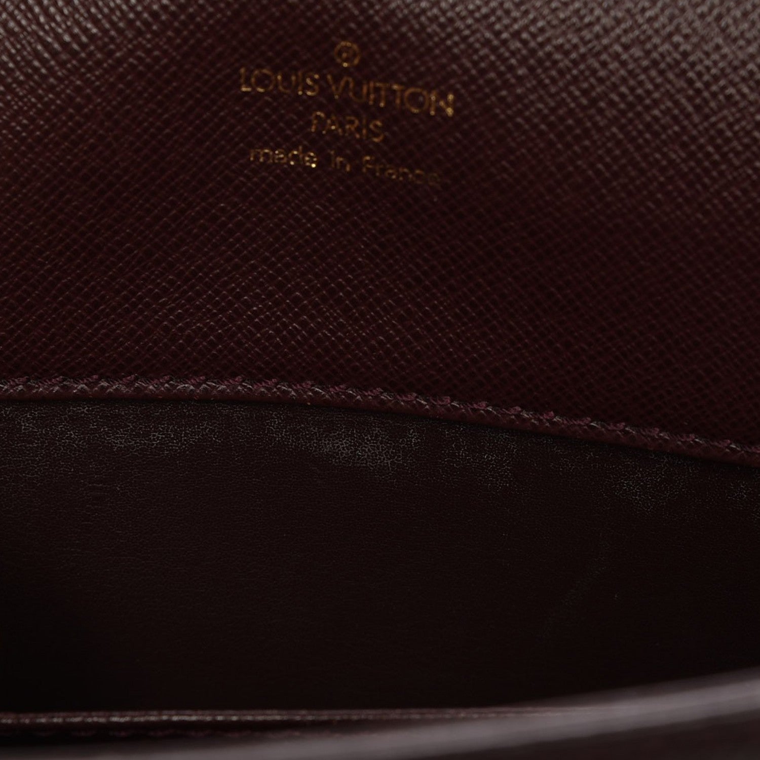 Louis Vuitton Taiga Angara Briefcase Acajou 6 of 9