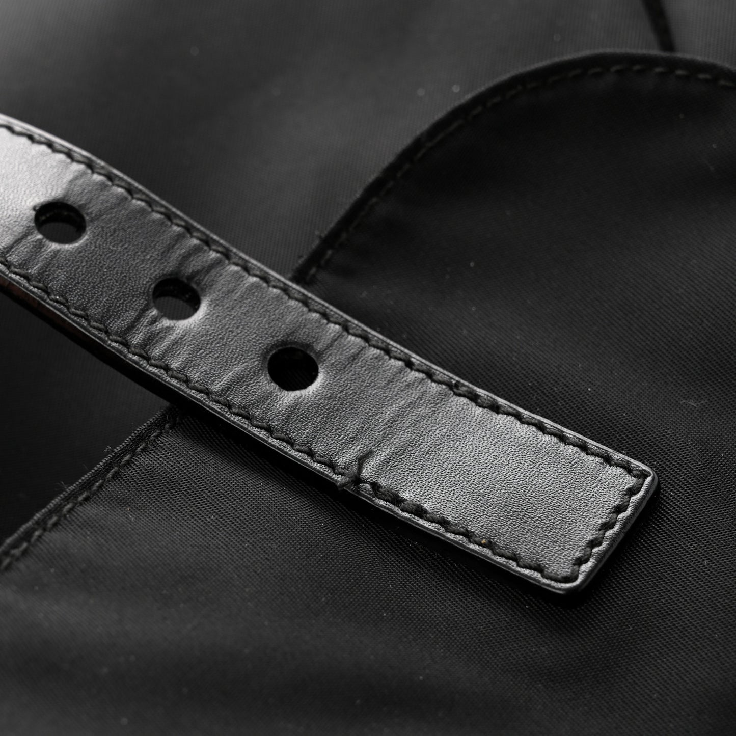 Nylon Vela Sport Messenger Bag Black