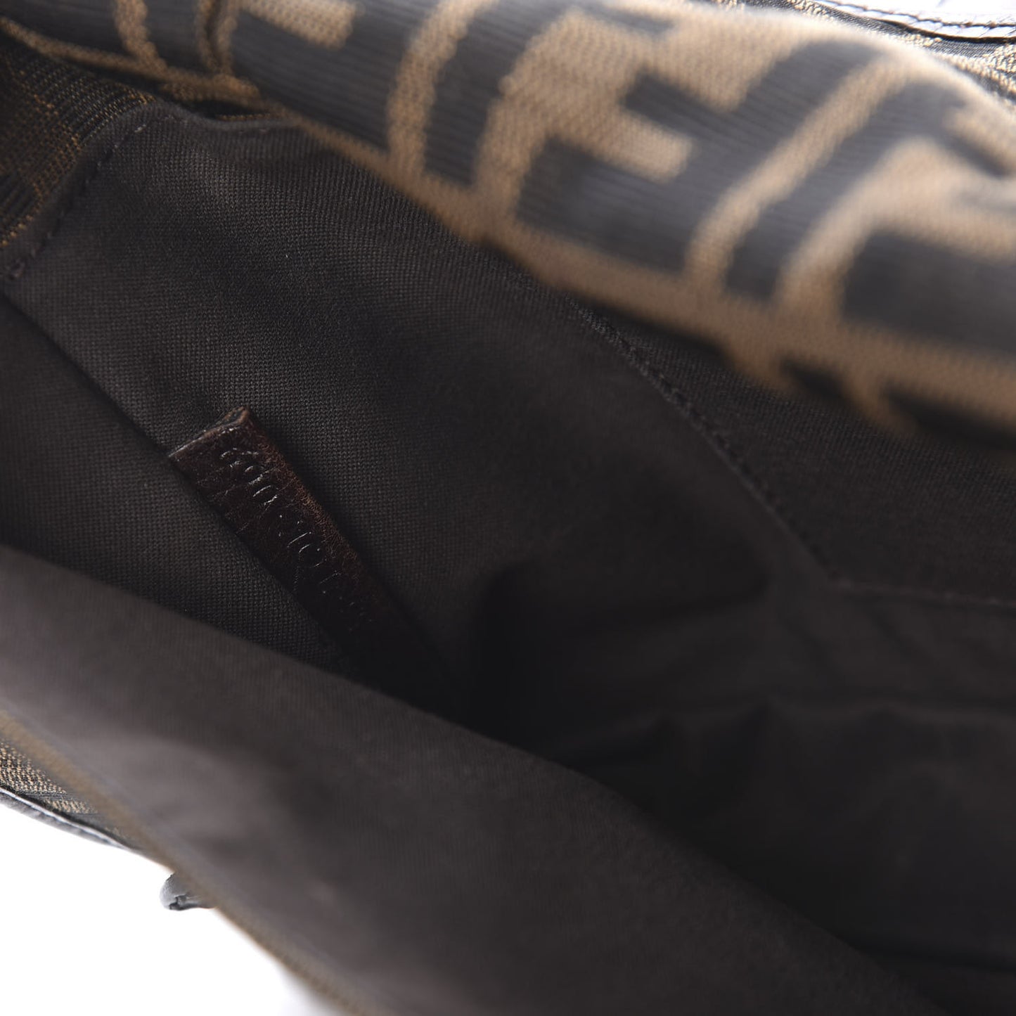 Zucca Calfskin Shoulder Bag Tobacco