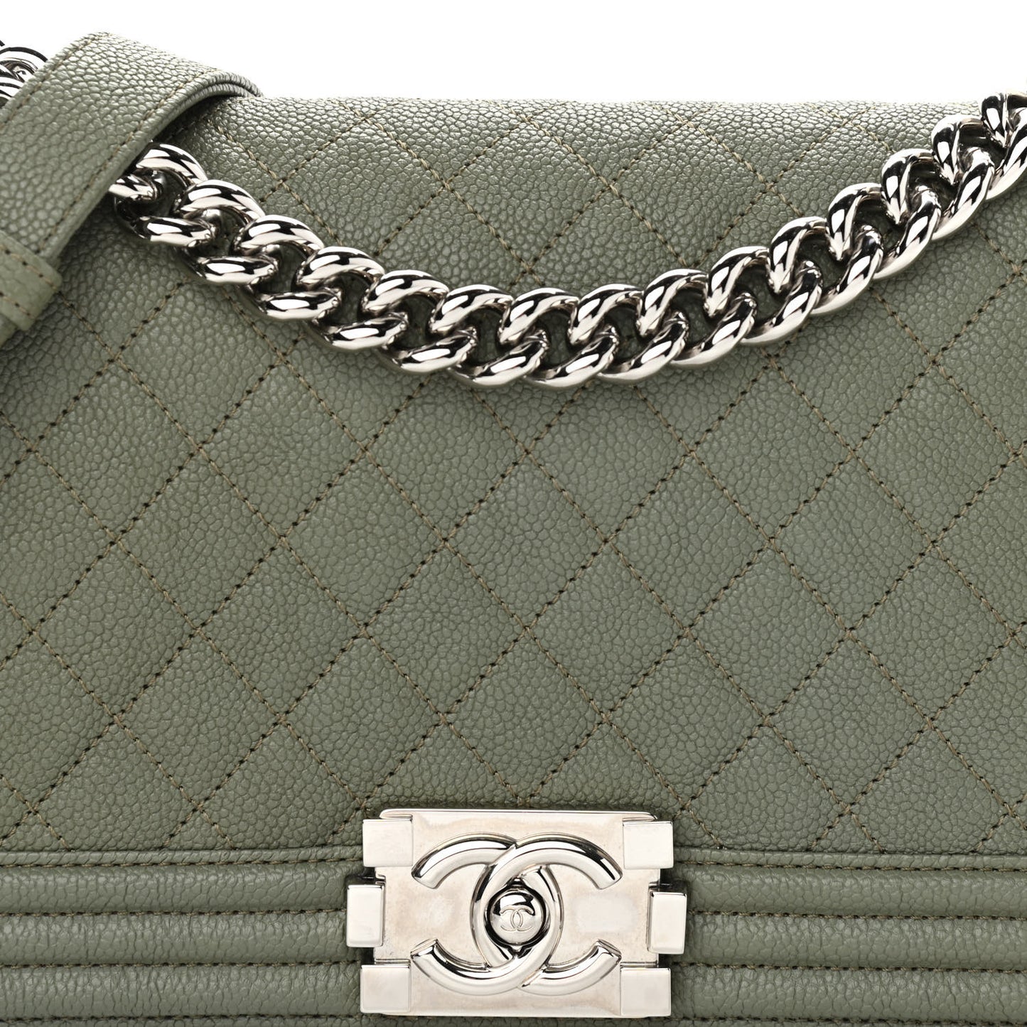 Caviar Quilted Medium Boy Flap Green