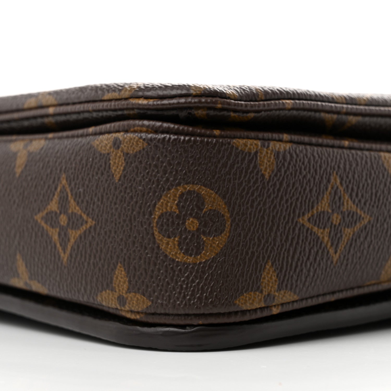 Louis Vuitton Monogram Pochette Metis 10 of 14