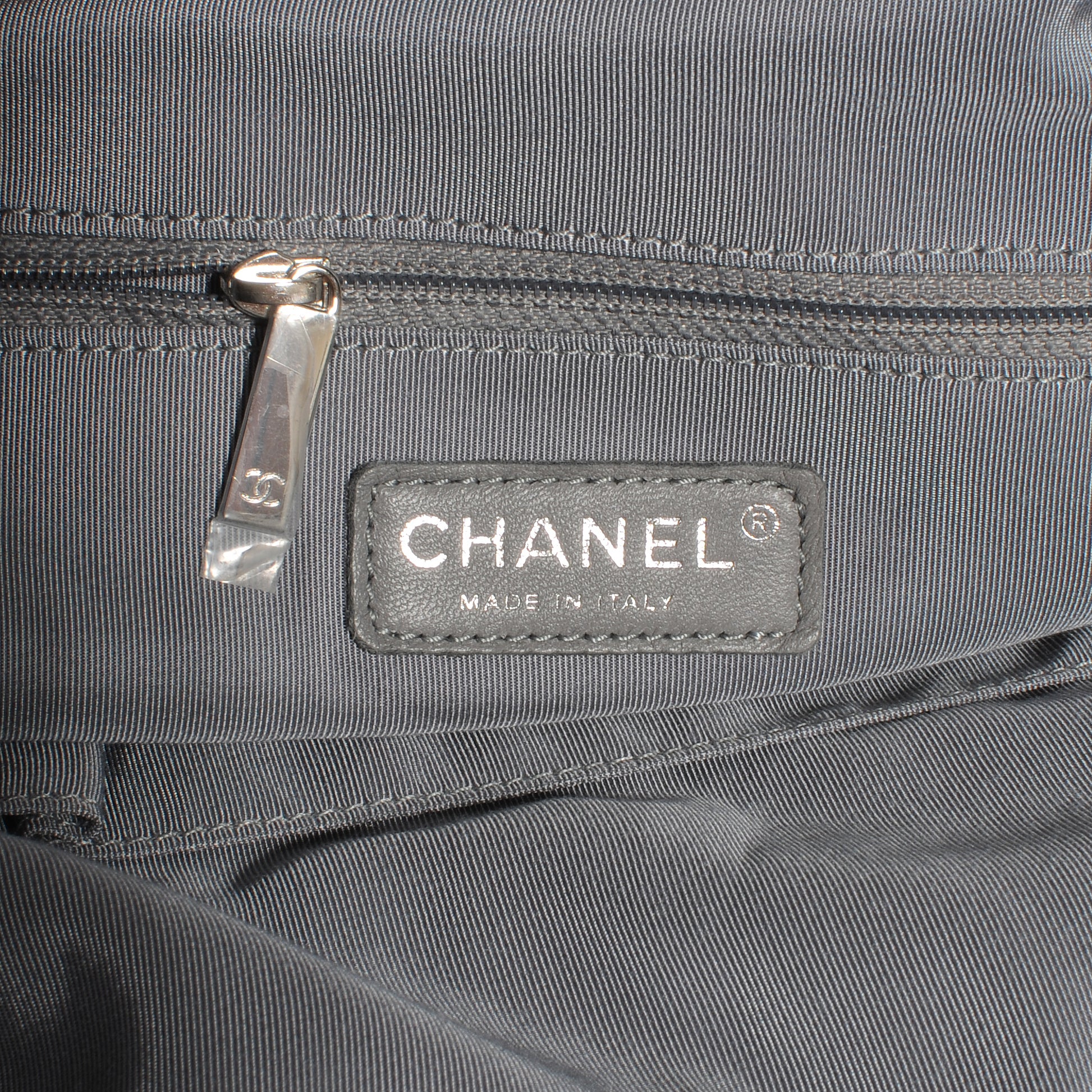 Chanel Lambskin Igloo Drawstring Tote White 5 of 8