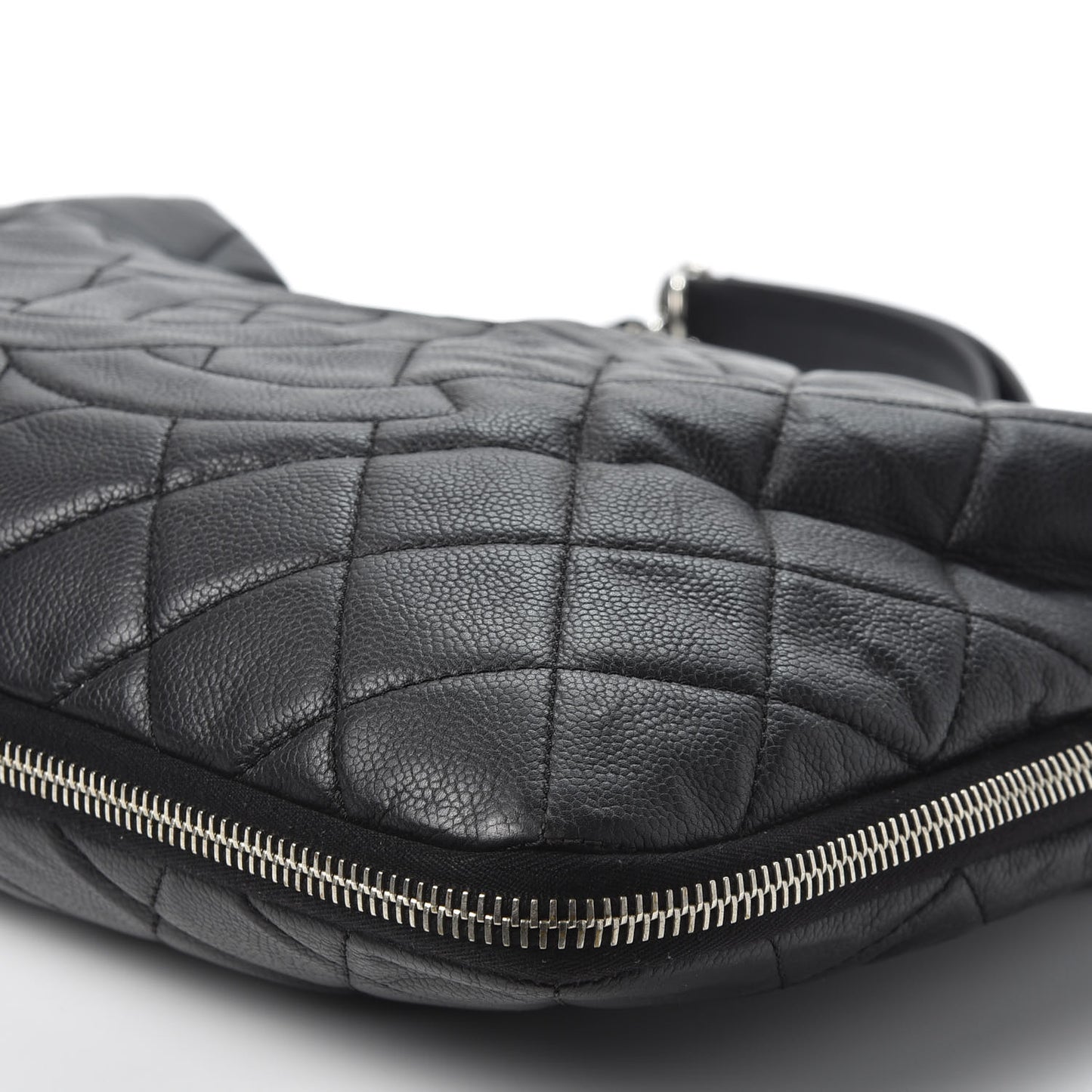 Caviar Quilted Expandable Zip Shoulder Bag Black