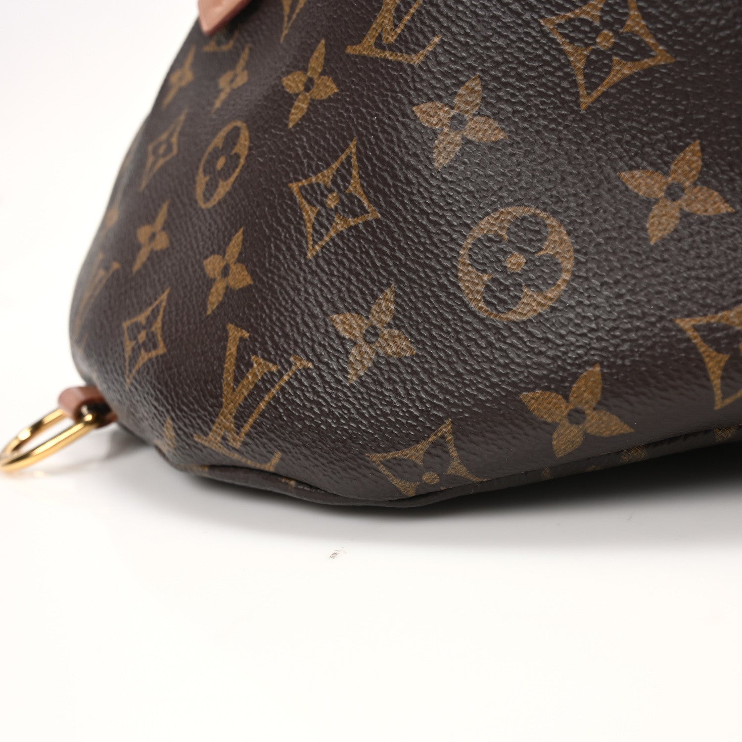 Louis Vuitton Monogram Bumbag 9 of 9