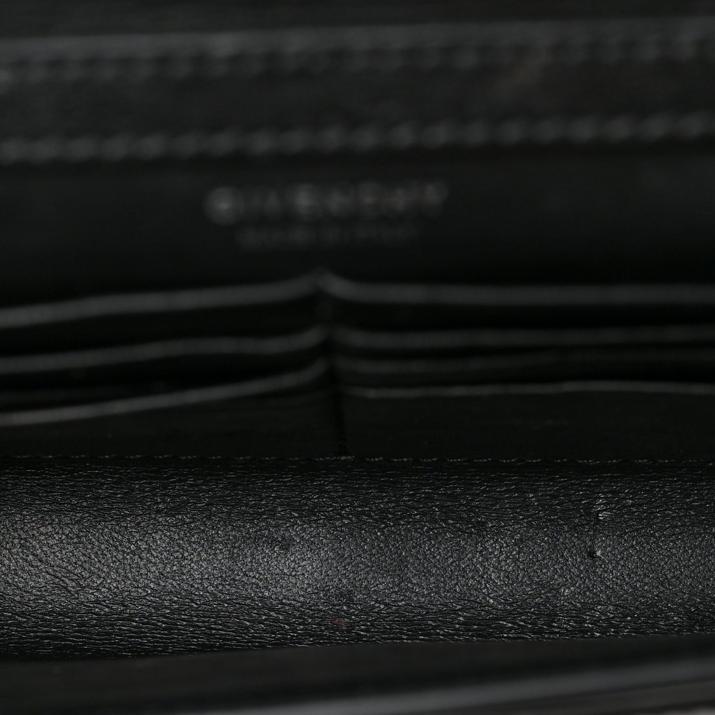 Box Calfskin 4G Wallet on Chain Black