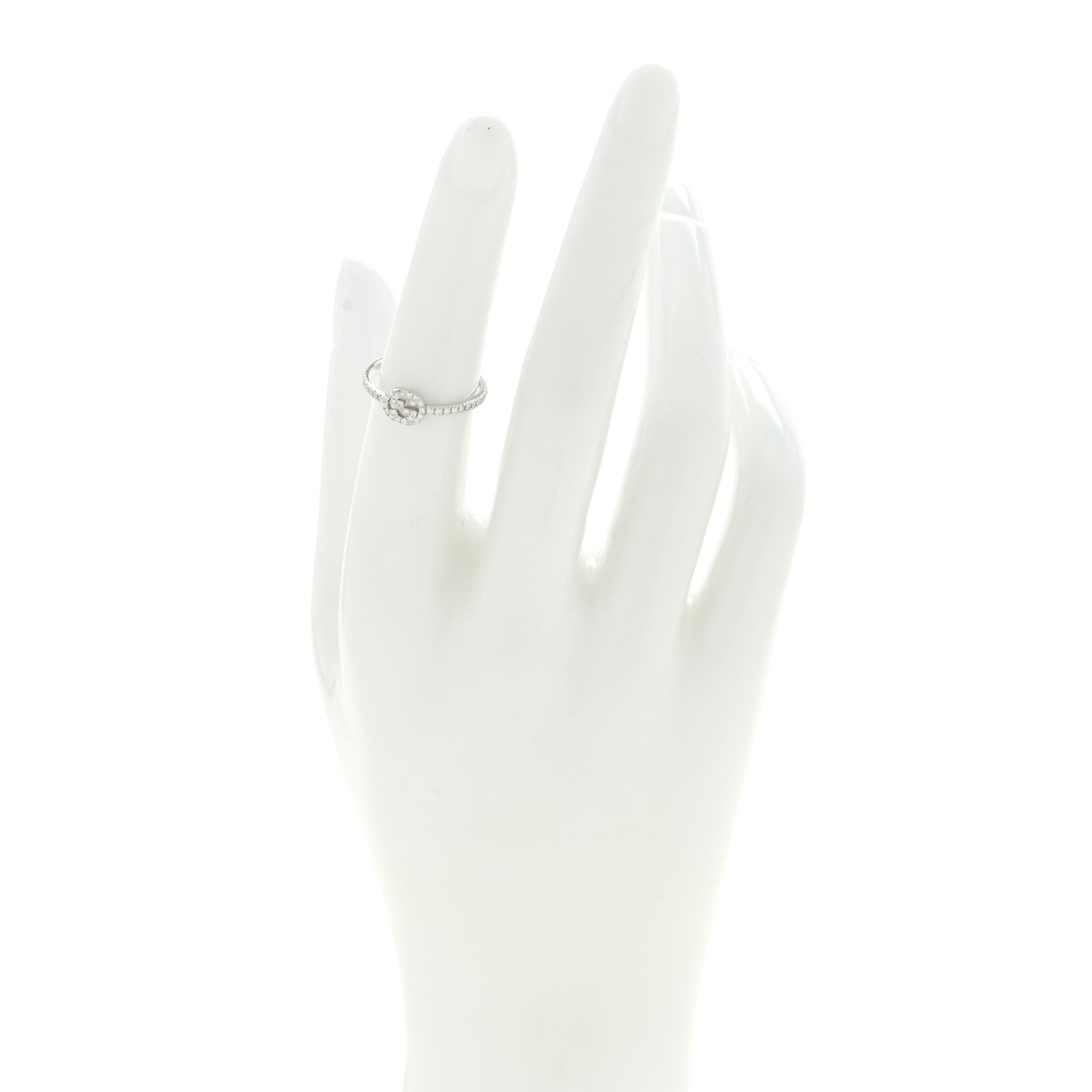 Gucci 18K White Gold Diamond Interlocking G Ring 50 5.5 2 of 4