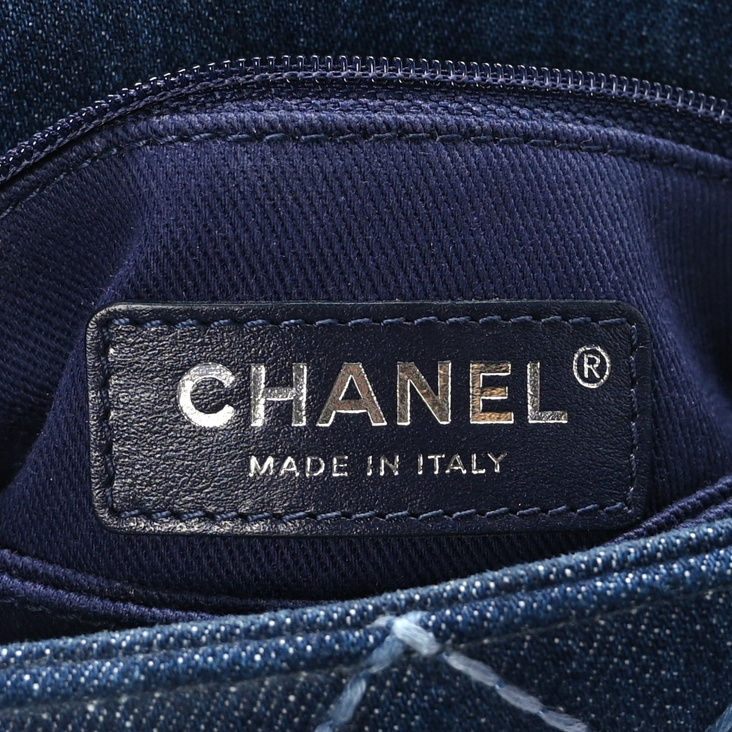 ディオール1494と1462 CHANEL1238と1427 4点おまとめ Chanel Denim Quilted Mini Coco Handle Flap Blue 1346508 – FASHIONPHILE