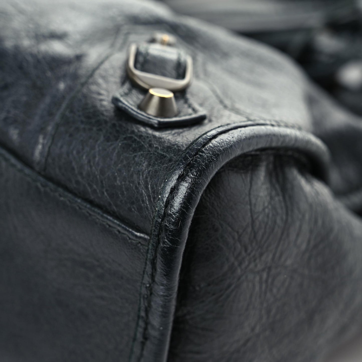 Agneau Classic Hardware City Black