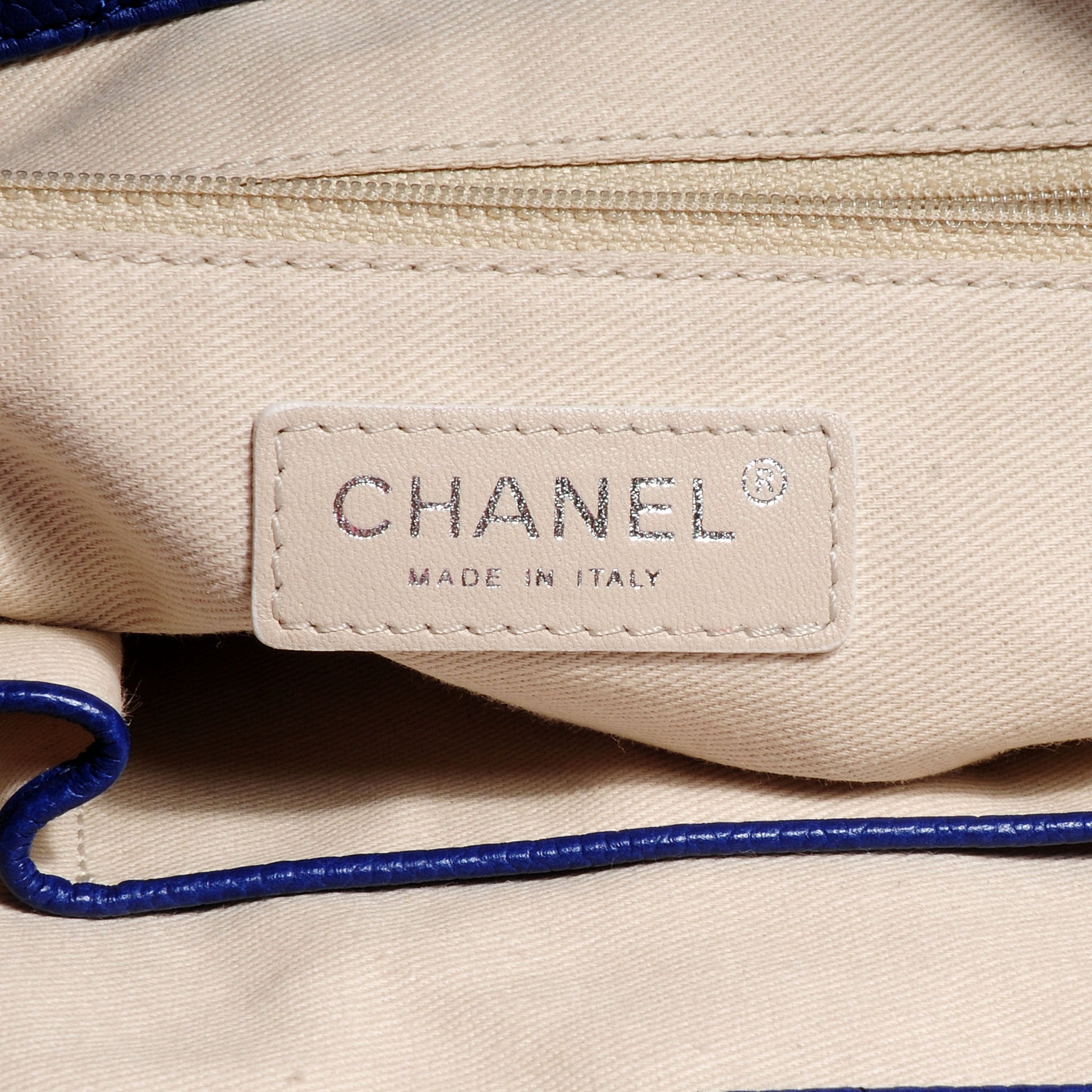 Chanel Caviar Quilted CC Pocket Hobo Dark Blue 6 of 7