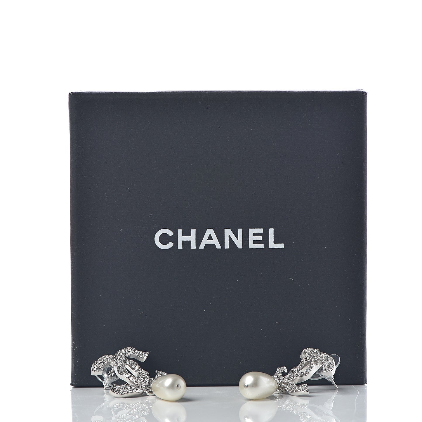 Crystal Pearl CC Drop Darling Bows Earrings Silver Pearly White