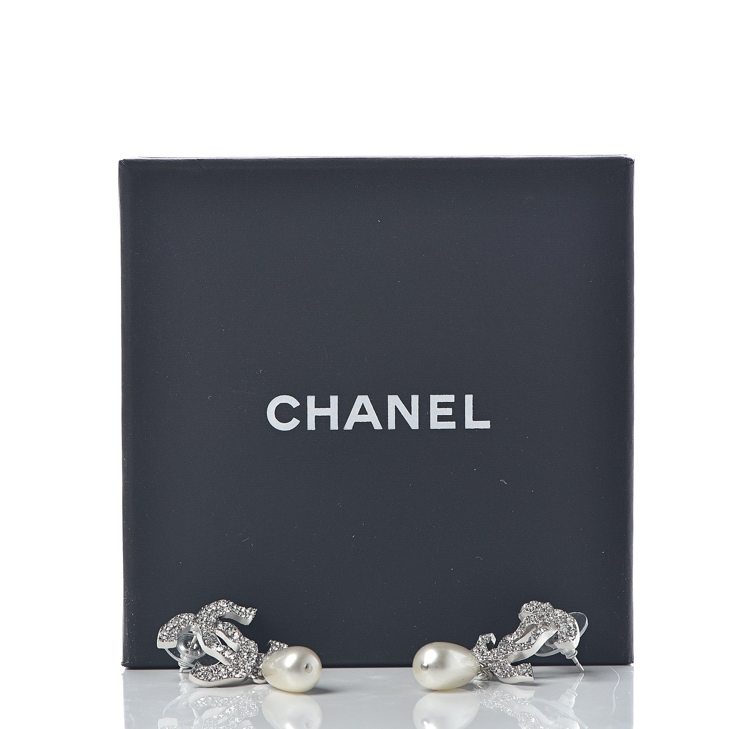 Chanel Crystal Pearl CC Drop Darling Bows Earrings Silver Pearly White 5 of 5
