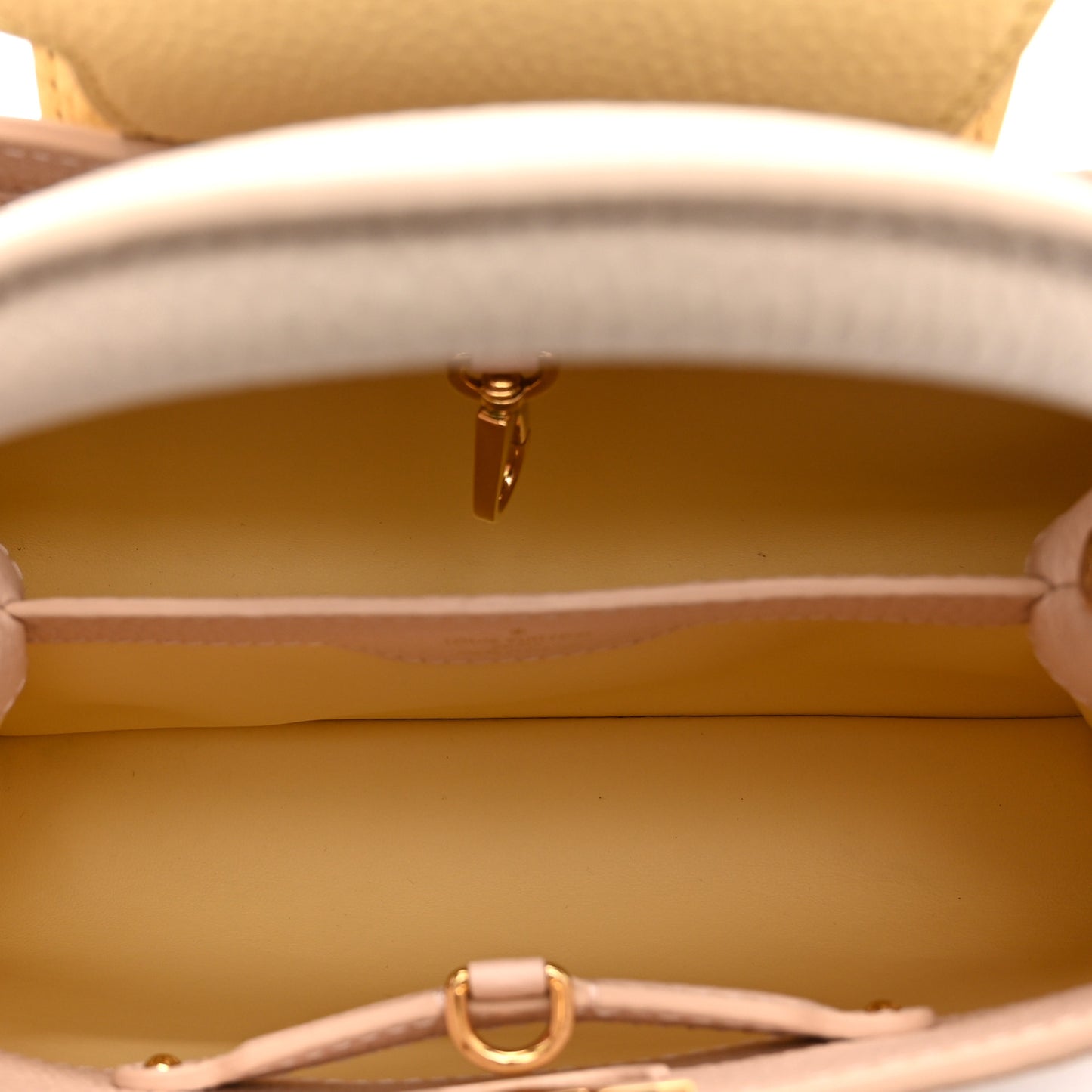 Taurillon Enamel Flower Chain Capucines BB Beige Yellow Creme