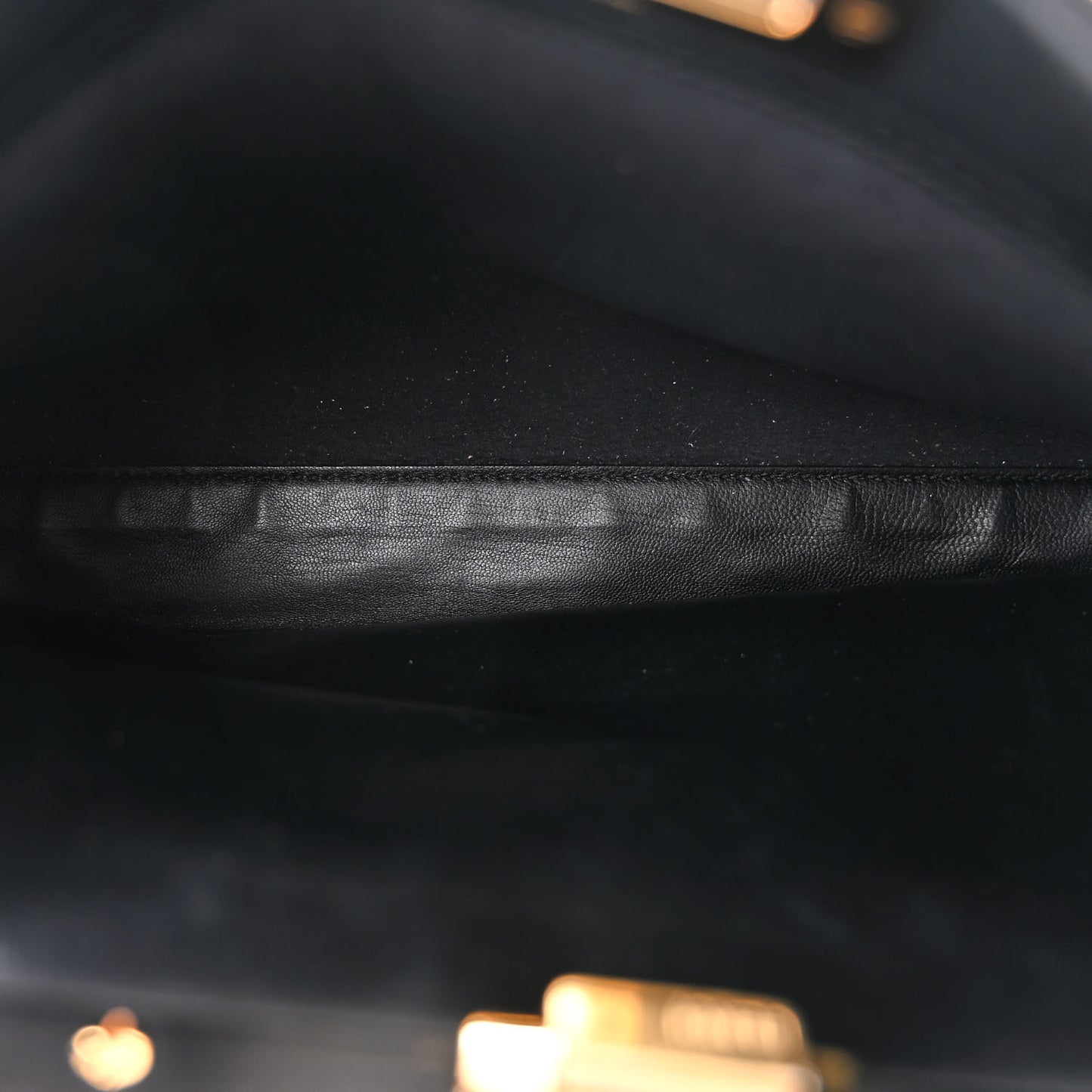 Vitello Seta Shiny Nappa Medium Peekaboo Iconic Satchel Black