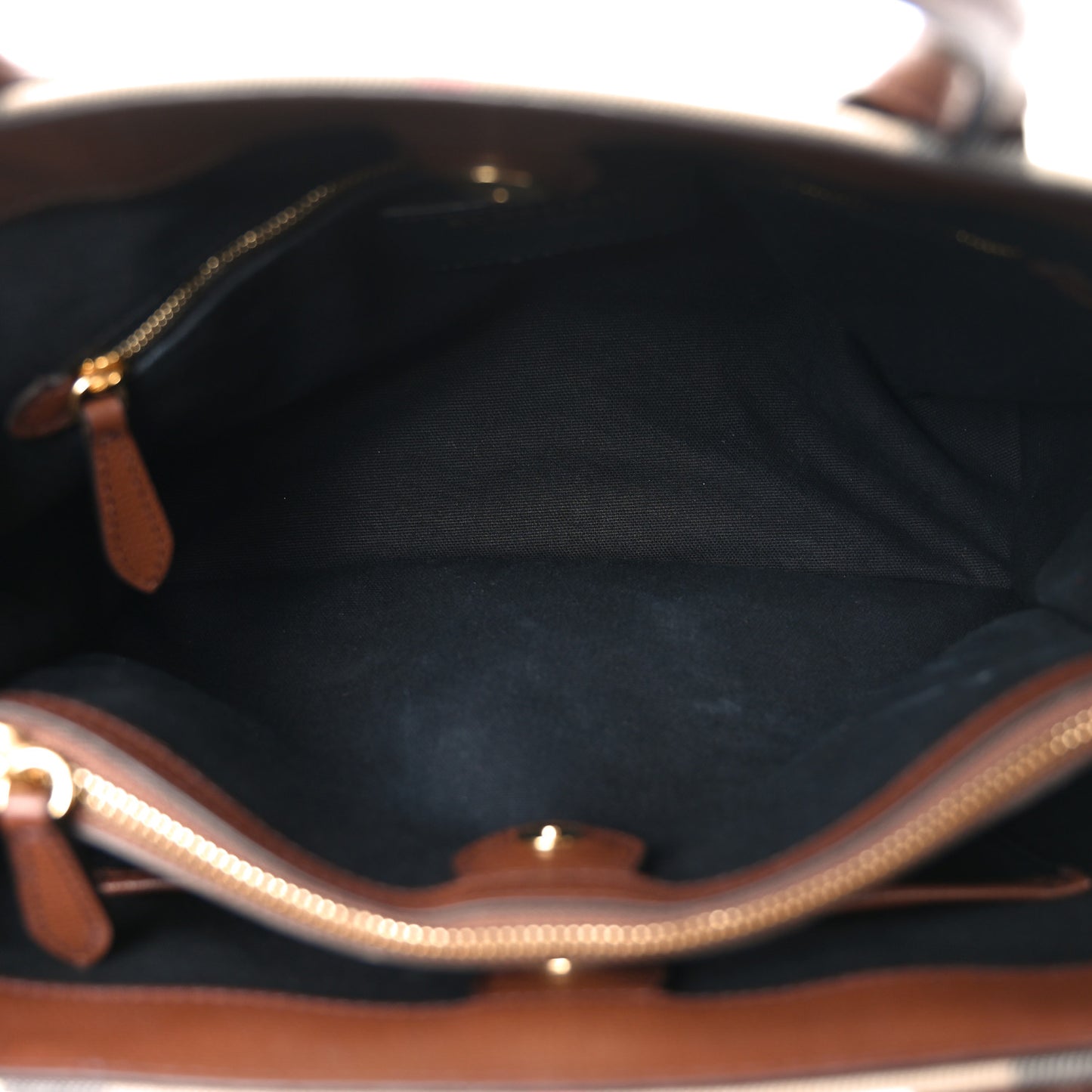 House Check Grainy Calfskin Medium Banner Tote Tan