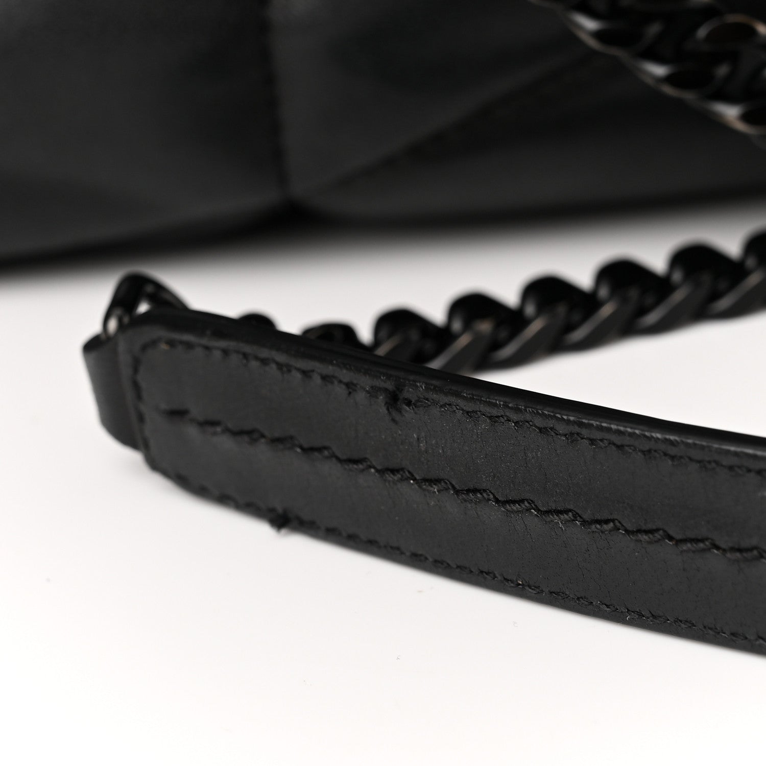 Saint Laurent Lambskin Quilted Monogram Monochrome Medium Loulou Puffer Chain Satchel Black 7 of 12