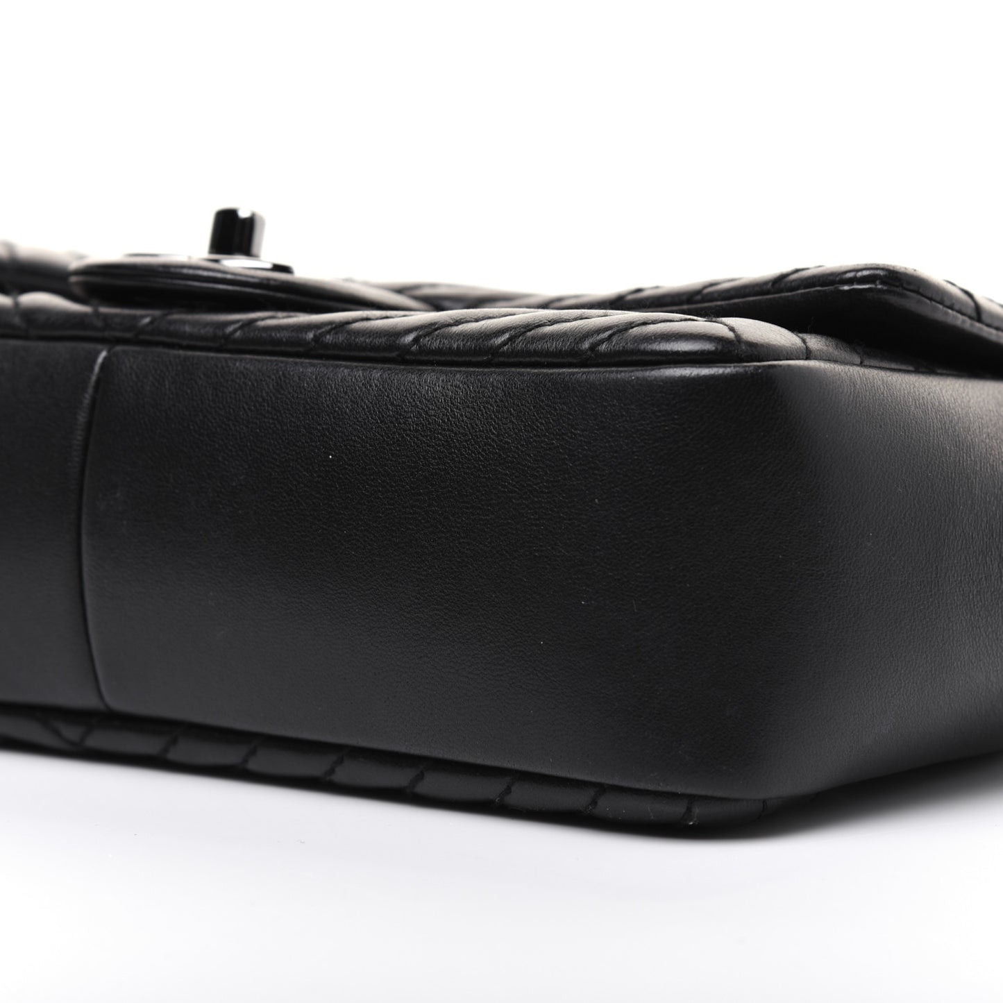 Lambskin Small CC Crossing Flap Black