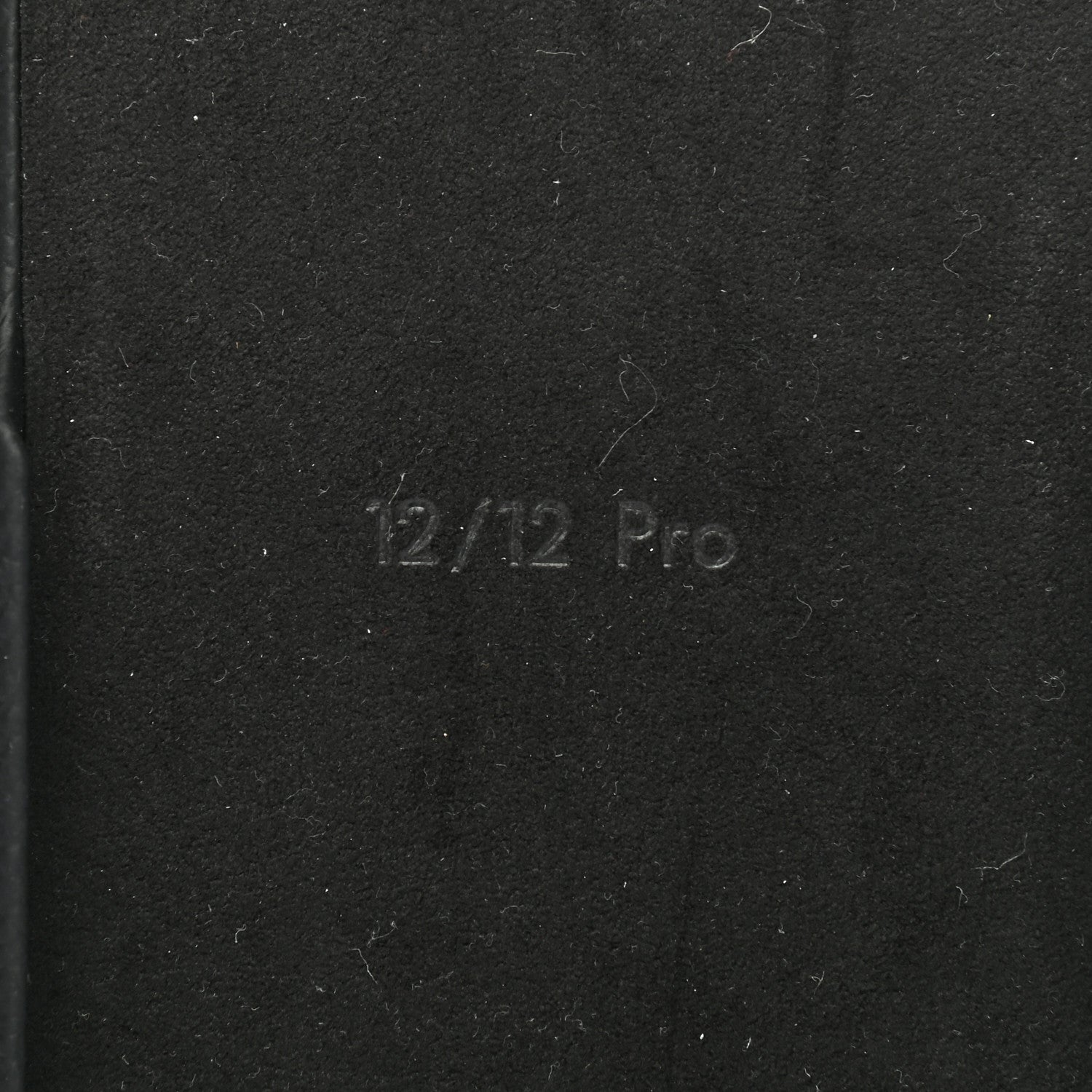 Louis Vuitton Monogram iPhone 12/12 Pro Bumper Black 4 of 6