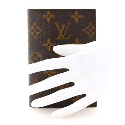 Louis Vuitton Monogram Passport Cover 2 of 7