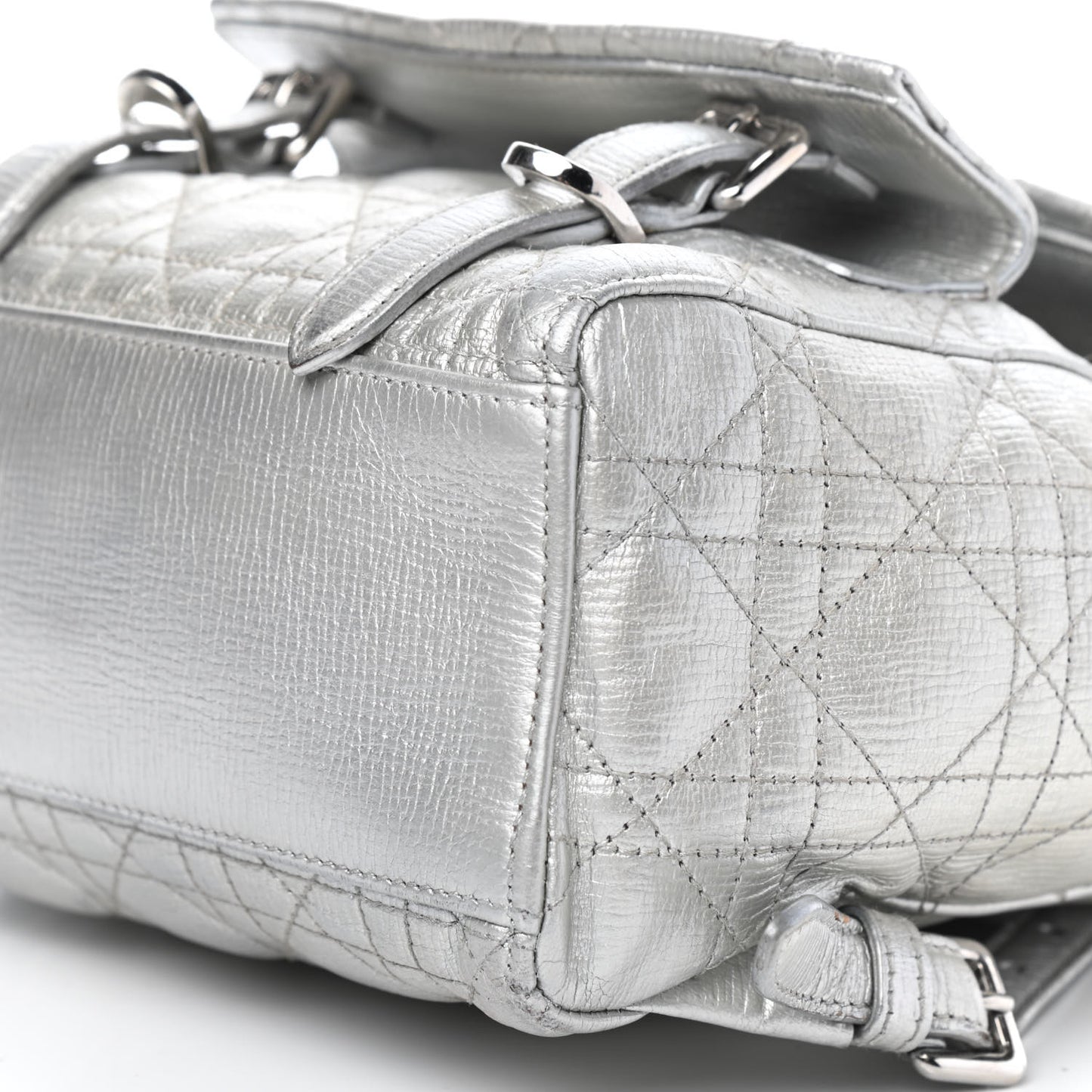 Ceramic Effect Deerskin Cannage Small Stardust Backpack Silver