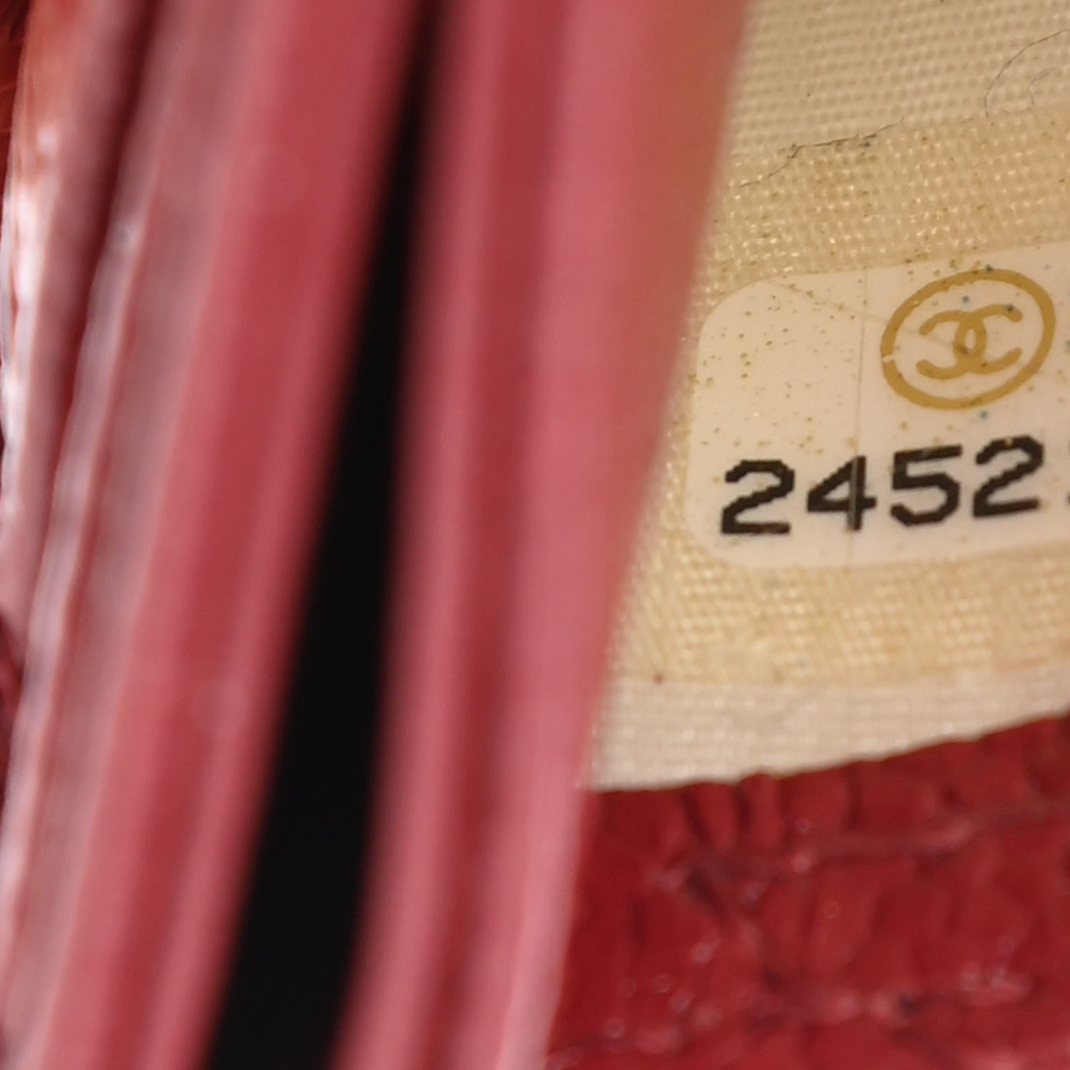 Chanel Caviar Quilted Card Holder Red 8 of 9