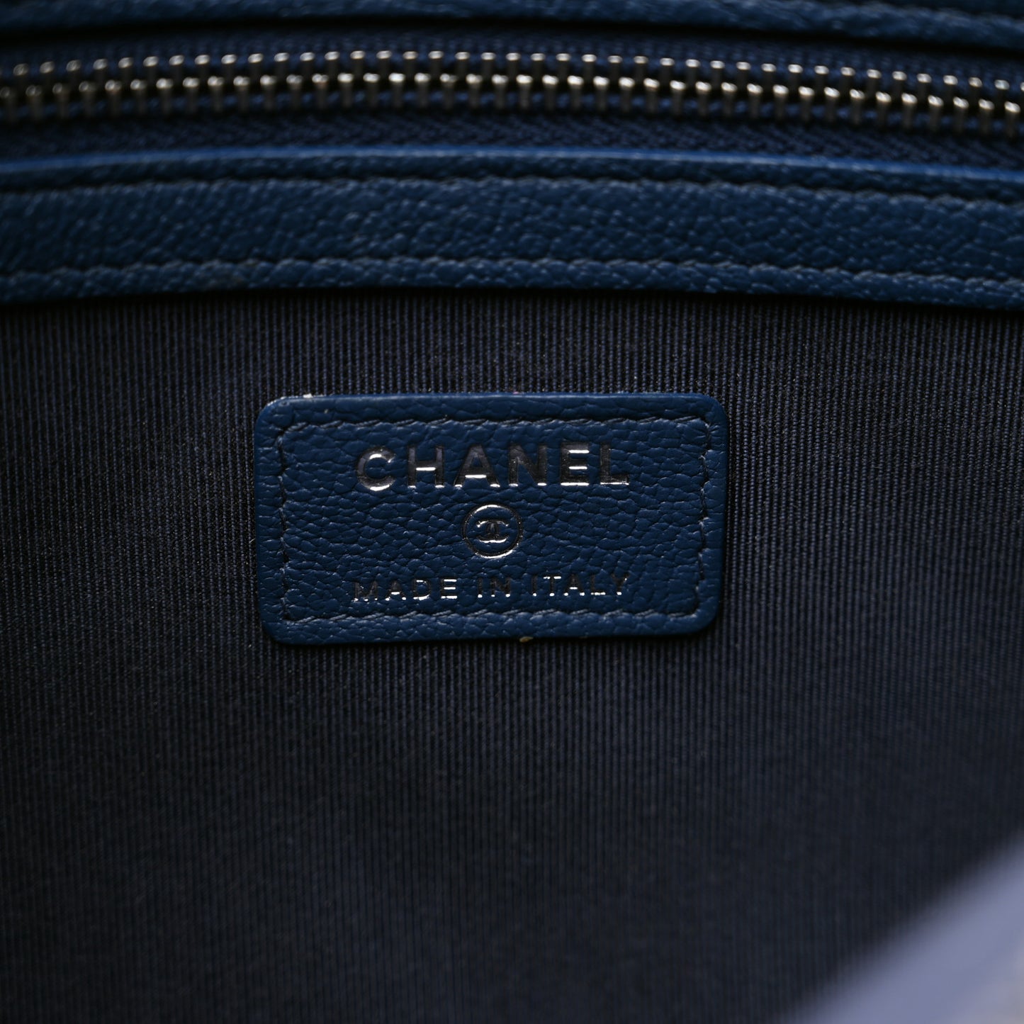 Patent Goatskin Quilted Medium Gabrielle Cosmetic Case Dark Blue