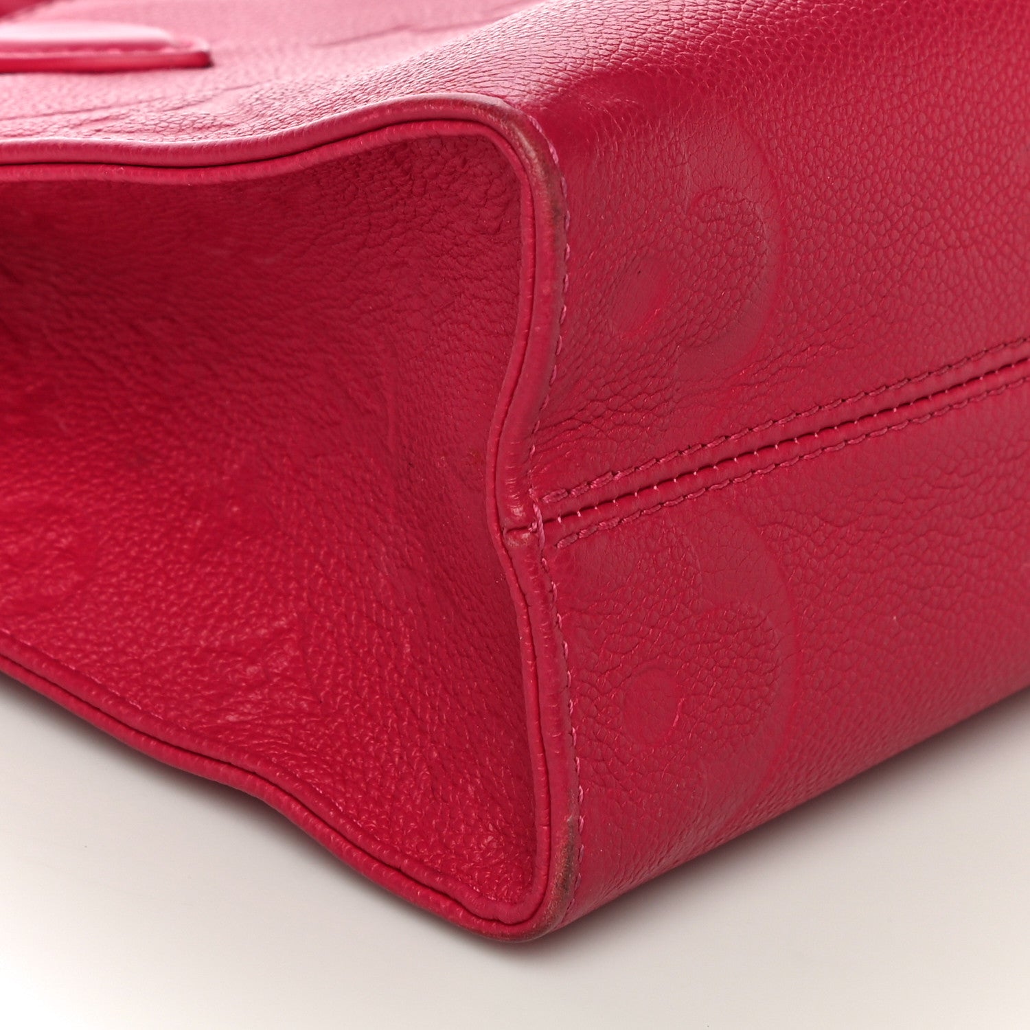 Louis Vuitton Empreinte Monogram Giant Onthego PM Freesia 9 of 16