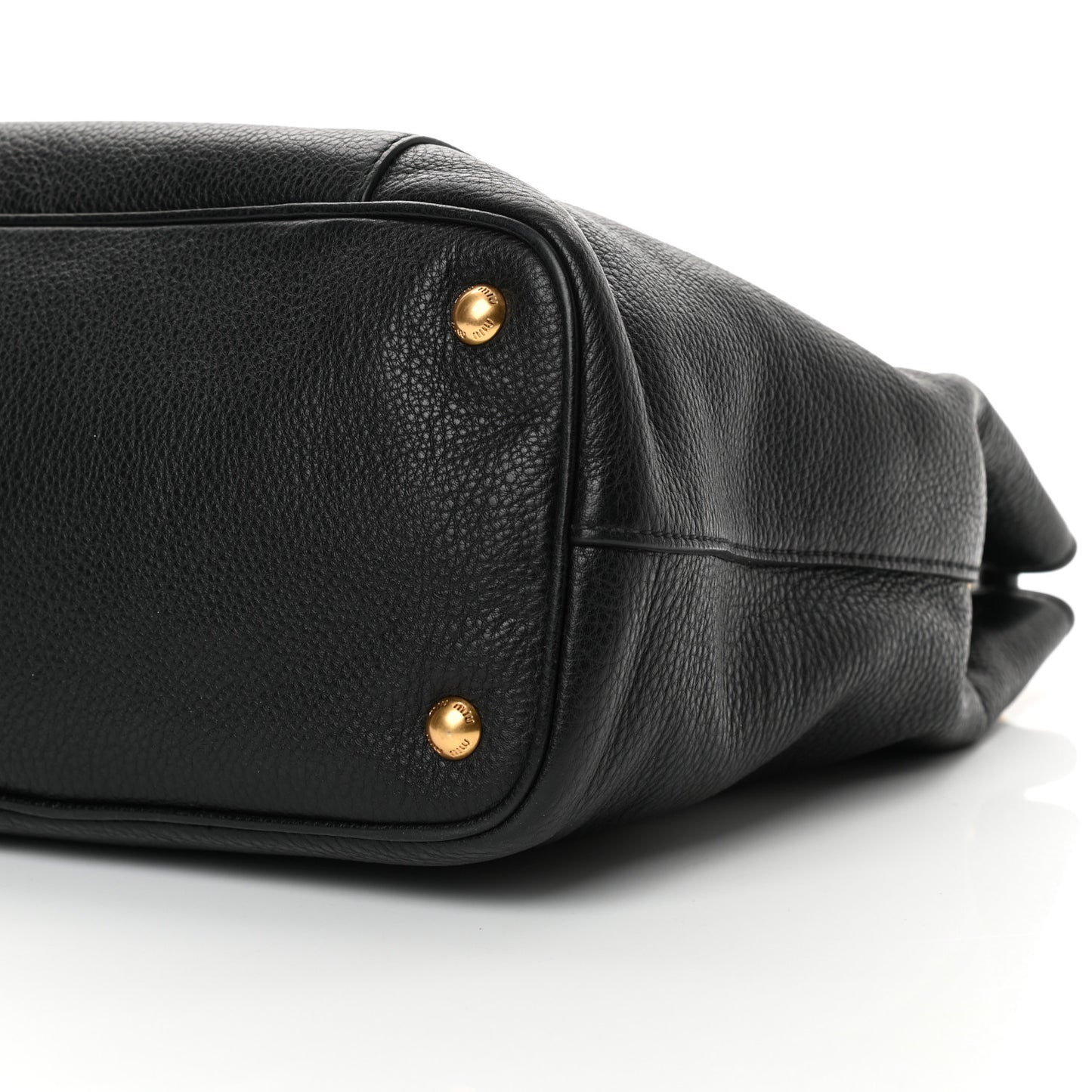 Vitello Phenix Shoulder Bag Black