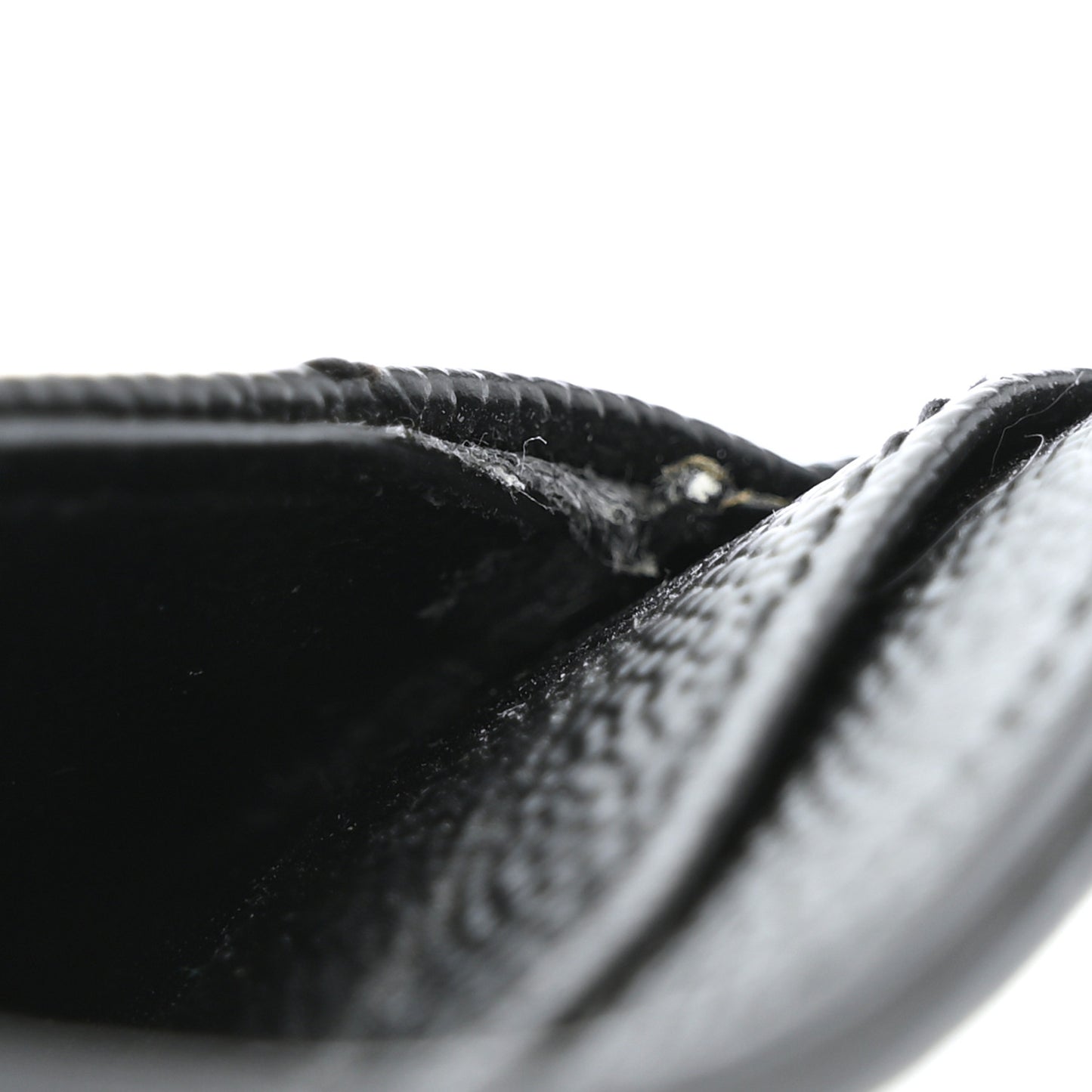 Grain De Poudre Matelasse Chevron Monogram Credit Card Case Black