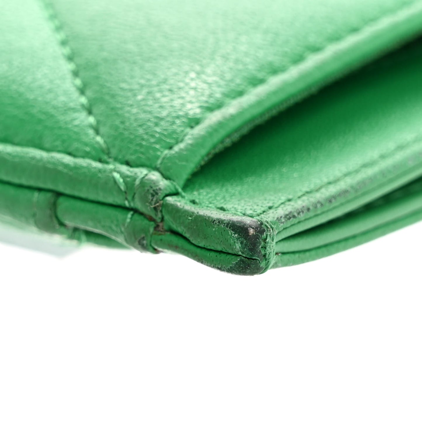 Lambskin Quilted Chanel 19 Card Holder Green