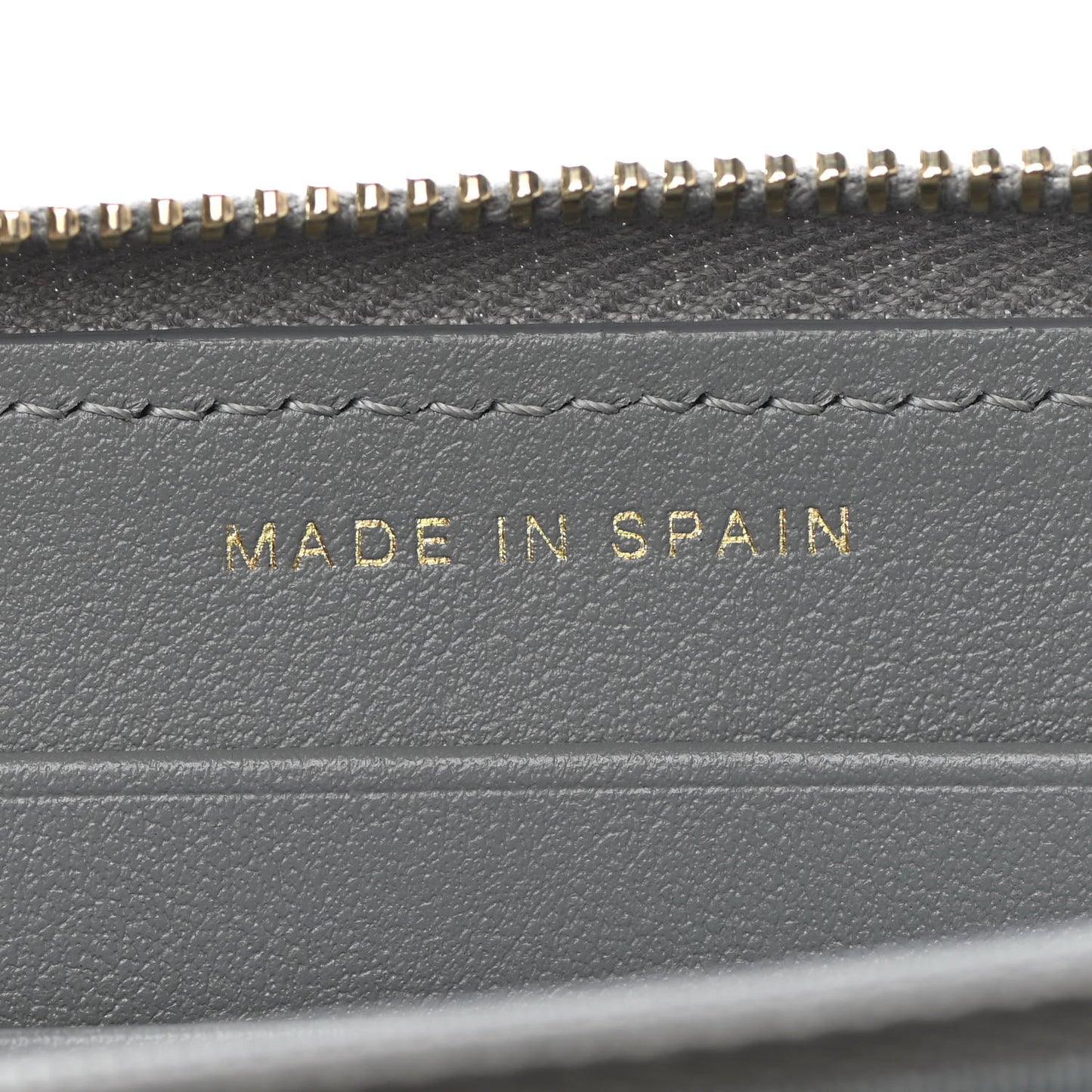 Caviar Quilted Small Gusset Zip Around Wallet Grey