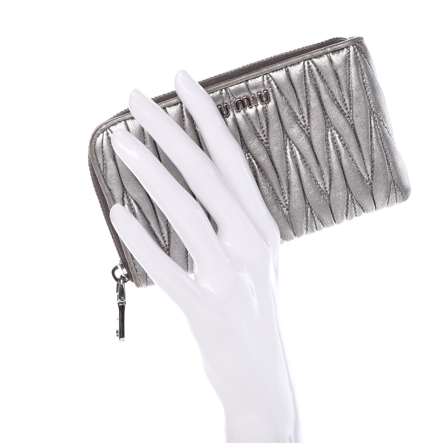 Miu Miu Nappa Matelasse Pouch Cromo 2 of 11